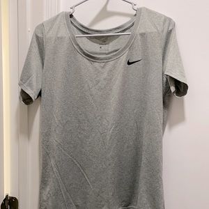 2 Nike Dri-fit shirts size L. Worn once